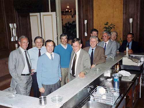 4-104a.jpg 4-104a.jpg